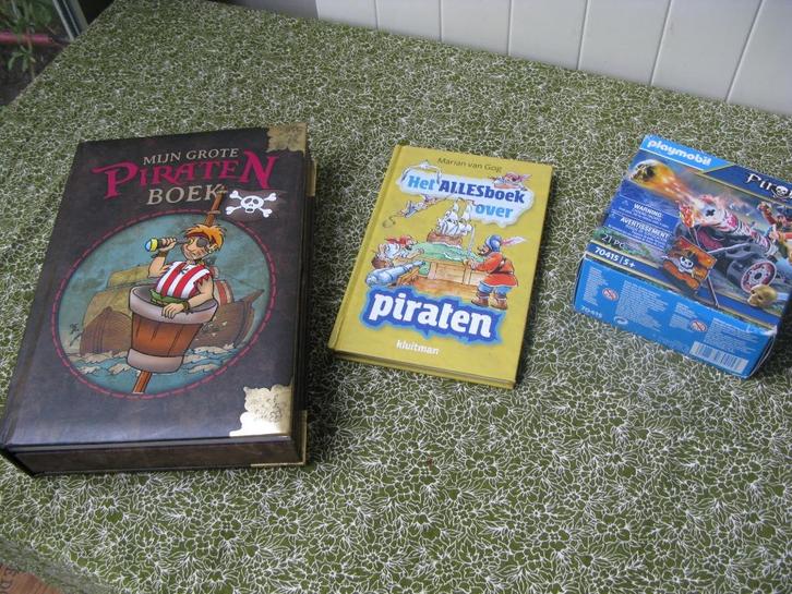 piraat verkleedkleren boek piraten playmobil pakket, Verzamelen, Speelgoed, Ophalen of Verzenden