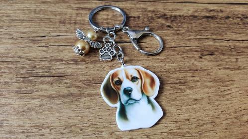 Sleutelhanger Beagle groot met beschermengeltje, Dieren en Toebehoren, Honden-accessoires, Nieuw, Verzenden
