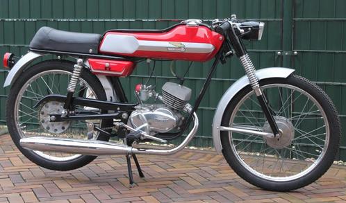 RECHERCHÉ : DUCATI 50 SL/1 d'époque en excellent état, Motos, Motos | Oldtimers & Ancêtres, Autre, Enlèvement ou Envoi