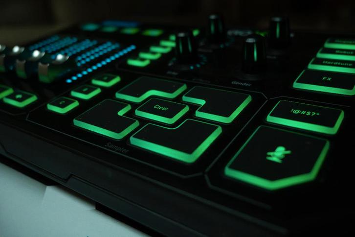 TC Helicon GoXLR audiomixer, Muziek en Instrumenten, Effecten, Zo goed als nieuw, Delay of Echo, Distortion, Overdrive of Fuzz