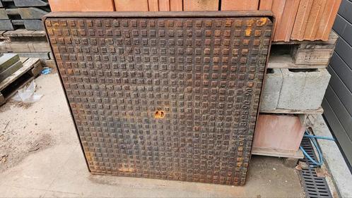 2 NIEUWE GIETIJZER DEKSEL 90cmx90cm, Doe-het-zelf en Bouw, Metalen, Nieuw, Ophalen
