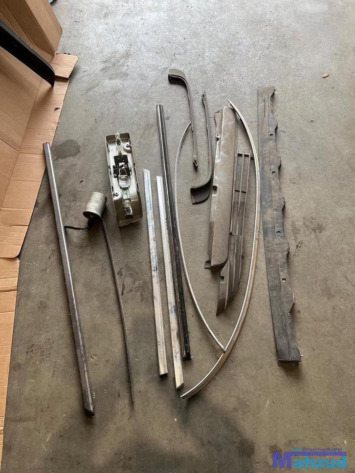 MERCEDES SL R107 Diverse onderdelen, Auto-onderdelen, Carrosserie, Mercedes-Benz, Gebruikt