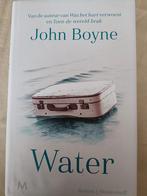 John Boyne - Water, John Boyne, Ophalen of Verzenden, Zo goed als nieuw