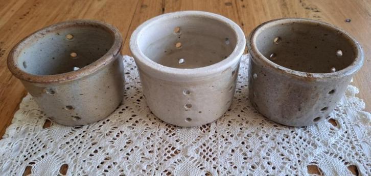 Set van 3 kleine Franse brocante gres kaasmallen, Antiek en Kunst, Curiosa en Brocante, Ophalen of Verzenden