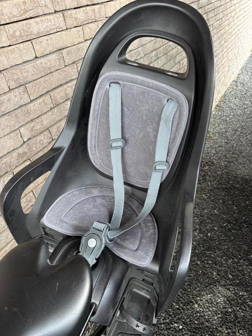 Kinderstoeltje fiets, Fietsen en Brommers, Fietsaccessoires | Fietsstoeltjes, Zo goed als nieuw, Achterzitje, 9 t/m 18 kg, Voetsteuntjes
