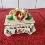 Decoratief doosje bloemen, Ophalen