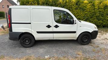 Fiat doblo cargo 1.3 jtd, Auto's, Bestelwagens en Lichte vracht, Wit, Particulier, Centrale vergrendeling, Handgeschakeld