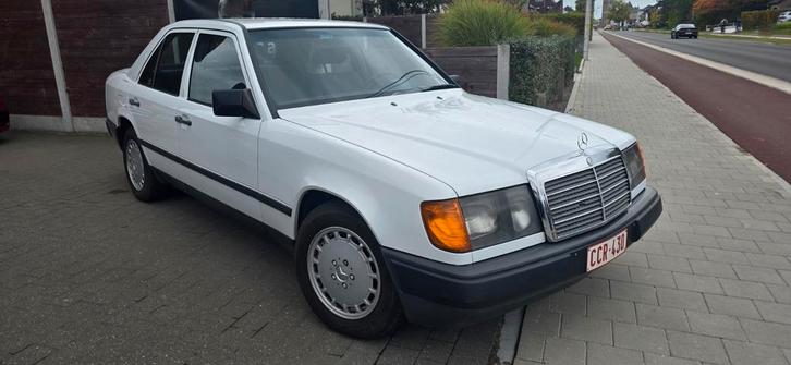 Mercedes 300D W124 1ste eig met AIRCO Gekeurd voor verkoop, Auto's, Oldtimers, Particulier, ABS, Airconditioning, Centrale vergrendeling