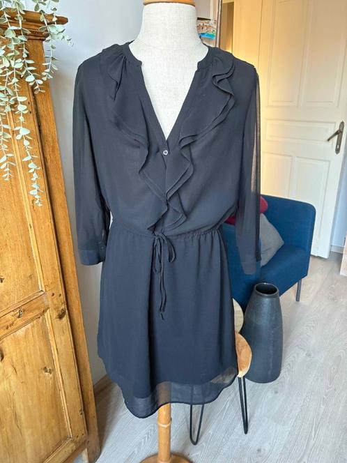 Jurk H&M mt 46 (taileert eerder 42/44), Kleding | Dames, Jurken, Gedragen, Maat 42/44 (L), Zwart, Boven de knie, Ophalen of Verzenden