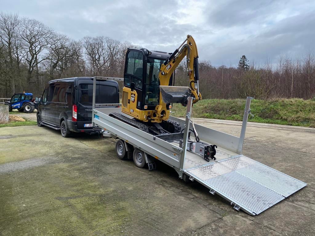 Grond, omgevings werken minigraver 2,5 ton