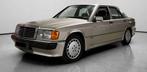Mercedes-Benz 190E 2.3 - 16V / Toit ouvrant / Pack Sport, Auto's, Mercedes-Benz, Achterwielaandrijving, Zwart, 4 cilinders, Leder