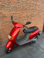 Nette Piaggio sfrera rst 125cc duits, Fietsen en Brommers, Ophalen of Verzenden, Zo goed als nieuw, Piaggio