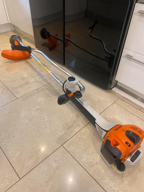 STIHL FS 460 C-EM benzine bosmaaier -M-Tronic /ErgoStart., Tuin en Terras, Bosmaaiers, Zo goed als nieuw, Ophalen