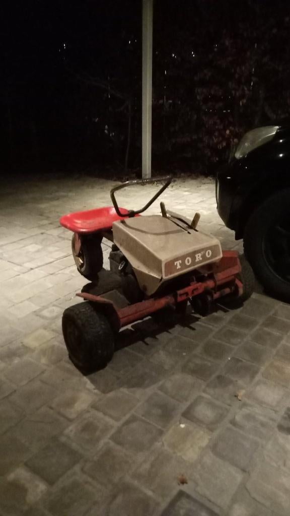 Tracteur de pelouse Toro 58 Trike, Jardin & Terrasse, Tondeuses autoportées, Enlèvement, Utilisé, Toro, 120 cm ou plus