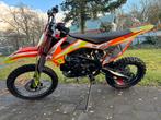 Crossmoto 125cc, Fietsen en Brommers, Minibikes, Midibikes en Pitbikes, Ophalen, Zo goed als nieuw