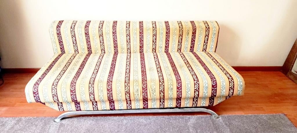 Clip clap canapé lit, confortable avec espace de rangement