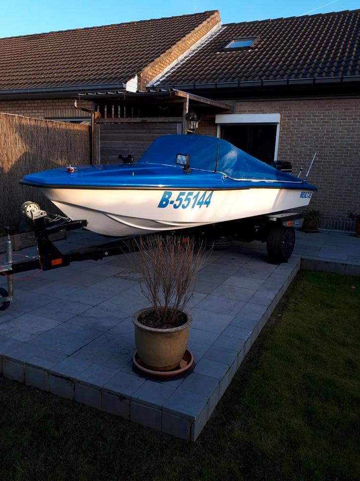 Speedboot Shakespeare 1977 , moet weg ., Watersport en Boten, Speedboten, Zo goed als nieuw, 3 tot 6 meter, Benzine, 70 tot 120 pk