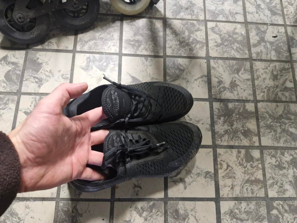 Bijna nieuwe nike air, Sport en Fitness, Ophalen, Nike