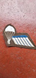 Para-insigne, Verzamelen, Ophalen