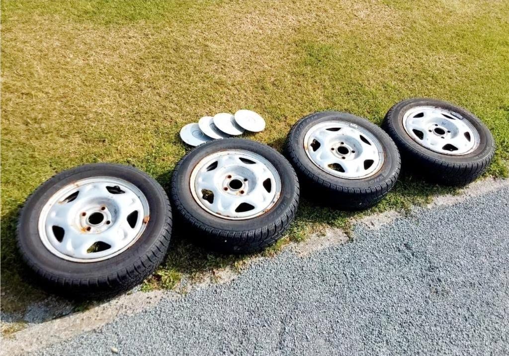 Bons pneus 165/65-14, jantes originales Chevrolet, Auto-onderdelen, Banden en Velgen, Banden en Velgen, Winterbanden, 14 inch