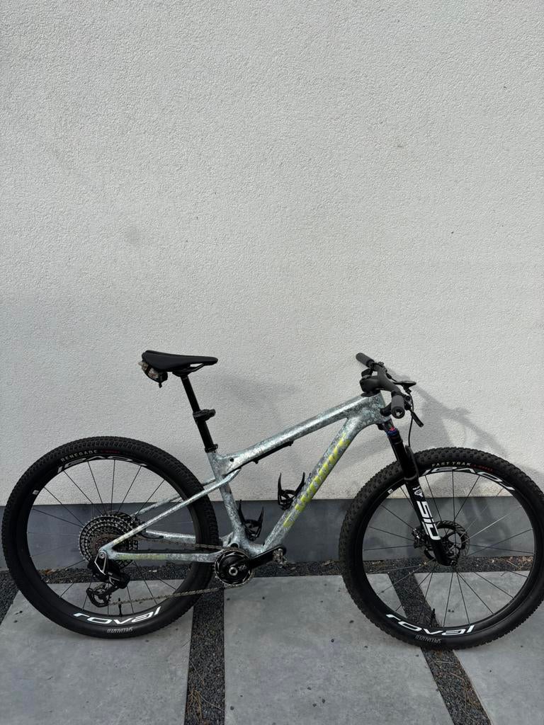 Specialized S-Works Epic WC Medium, Enlèvement