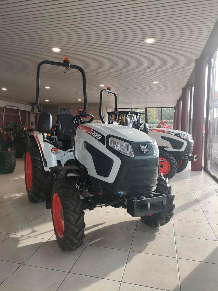 Bobcat tractor hydrostaat 4x4  stockpromo Nieuw, Articles professionnels, Agriculture | Tracteurs, jusqu'à 2500, jusqu'à 80 ch