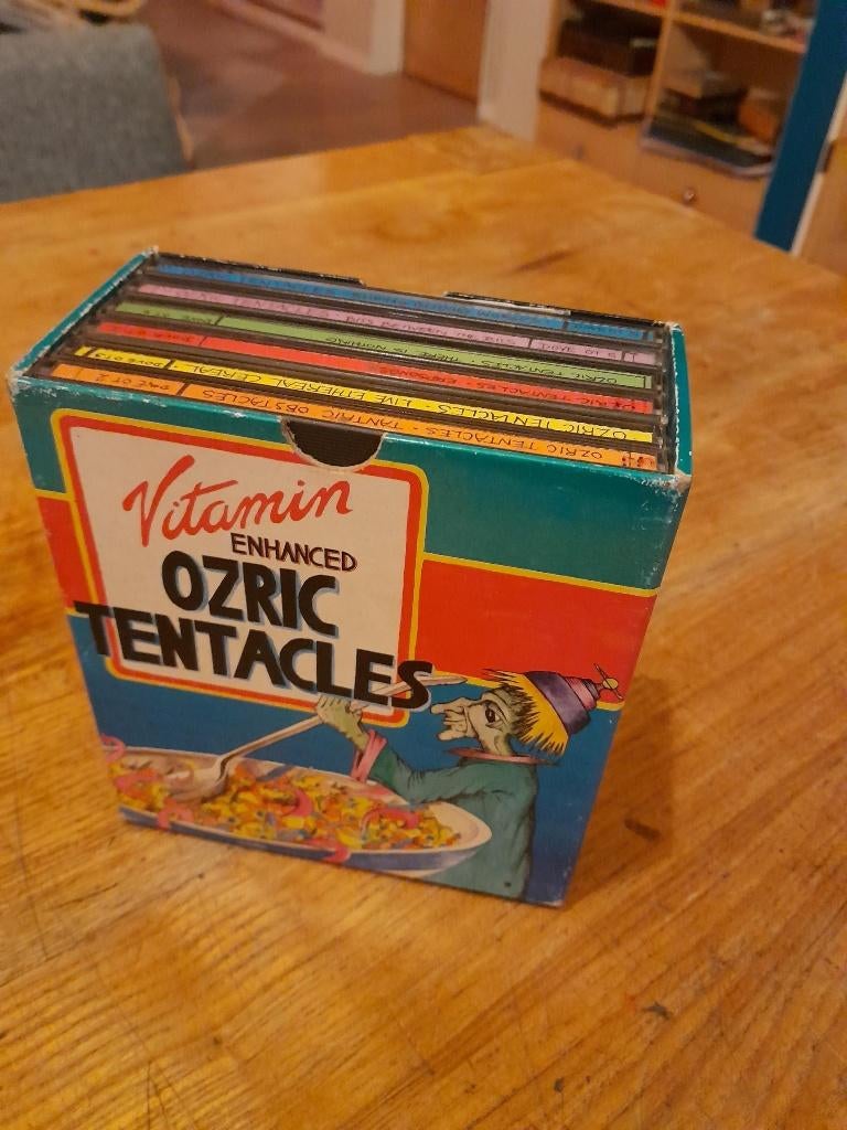 Coffret CD Ozric Tentacles, CD & DVD, CD | Compilations, Utilisé, Autres genres, Coffret, Enlèvement ou Envoi