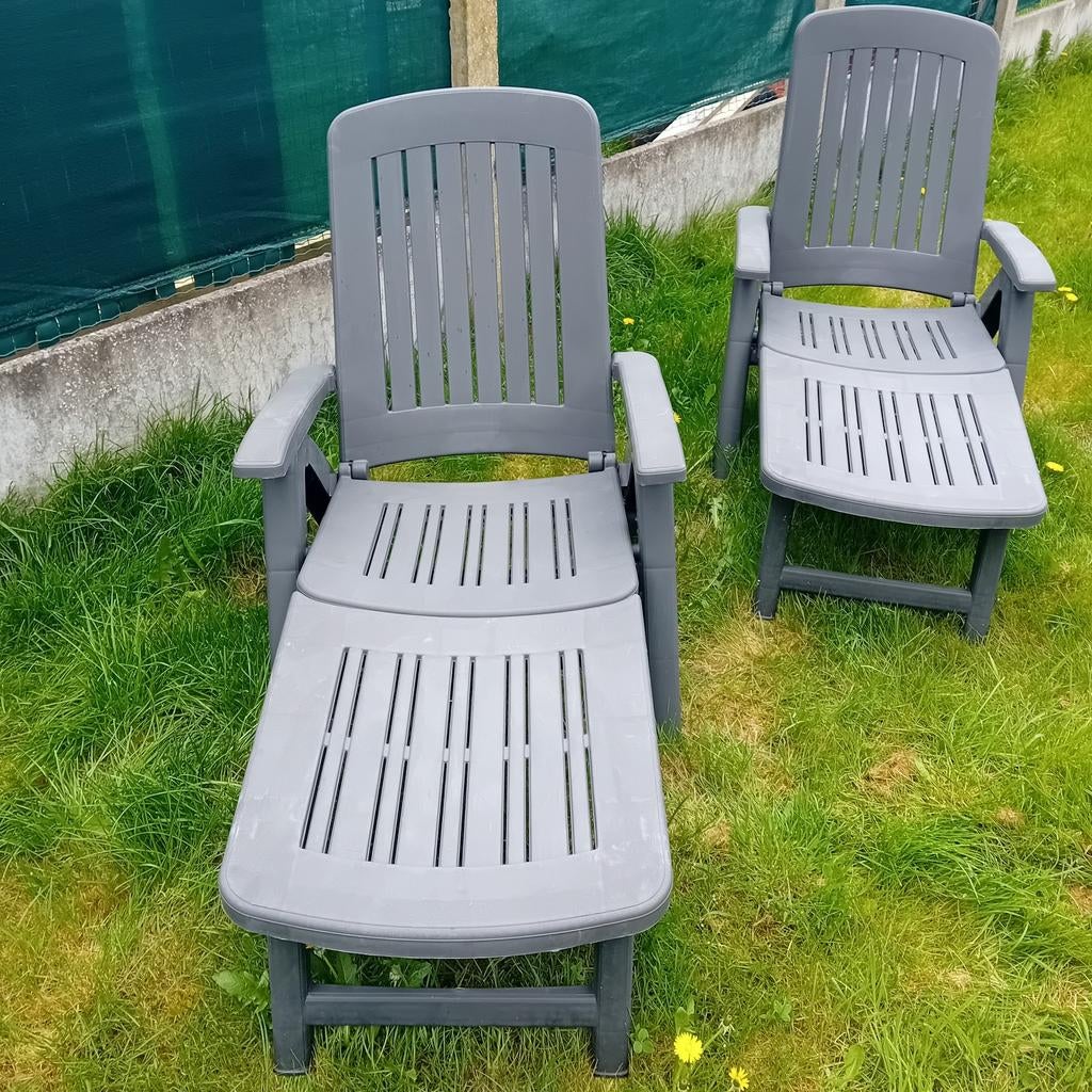 A SAISIR chaise longue très bon état pliable avec roulettes., Jardin & Terrasse, Chaises longues