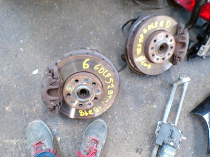 Moyeu avant droit VW Golf 5 2.0TDi 103kw 2003-2008 LP/15318, Autos : Pièces & Accessoires, Suspension & Châssis, Utilisé, Enlèvement