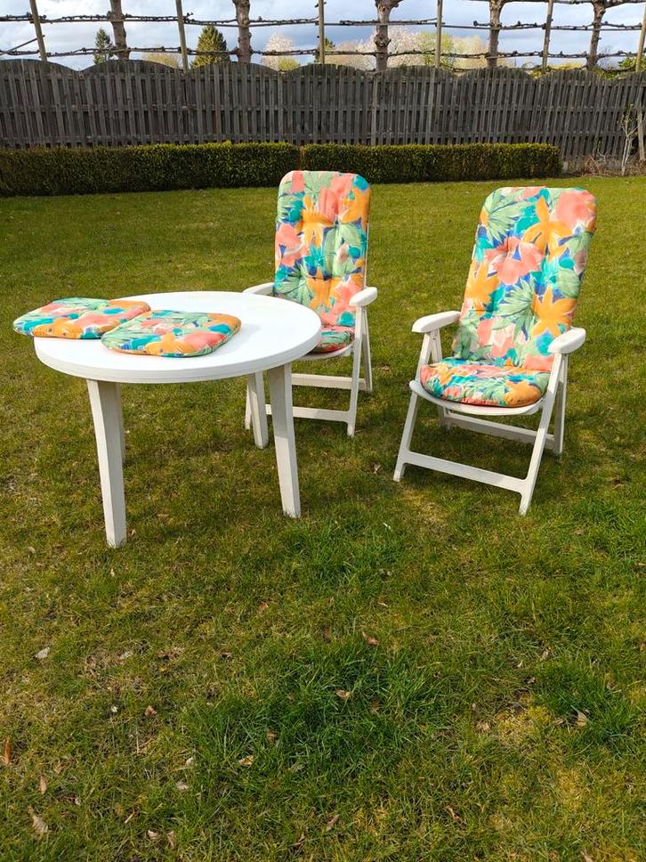 Tuinset 4 relaxzetels + kussens, tafel en 2 voetbankjes + ku, Tuin en Terras, Tuinstoelen, Ophalen