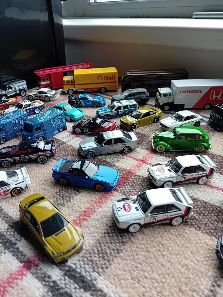 HOT WHEELS PREMIUM EX VITRINE VAN 6€ TOT 9€/STUK, Ophalen of Verzenden, Zo goed als nieuw