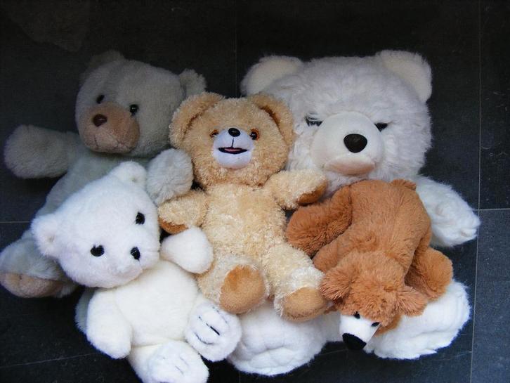 set van 5 lieve teddyberen in nieuwstaat., Kinderen en Baby's, Speelgoed | Knuffels en Pluche, Zo goed als nieuw, Beer, Ophalen
