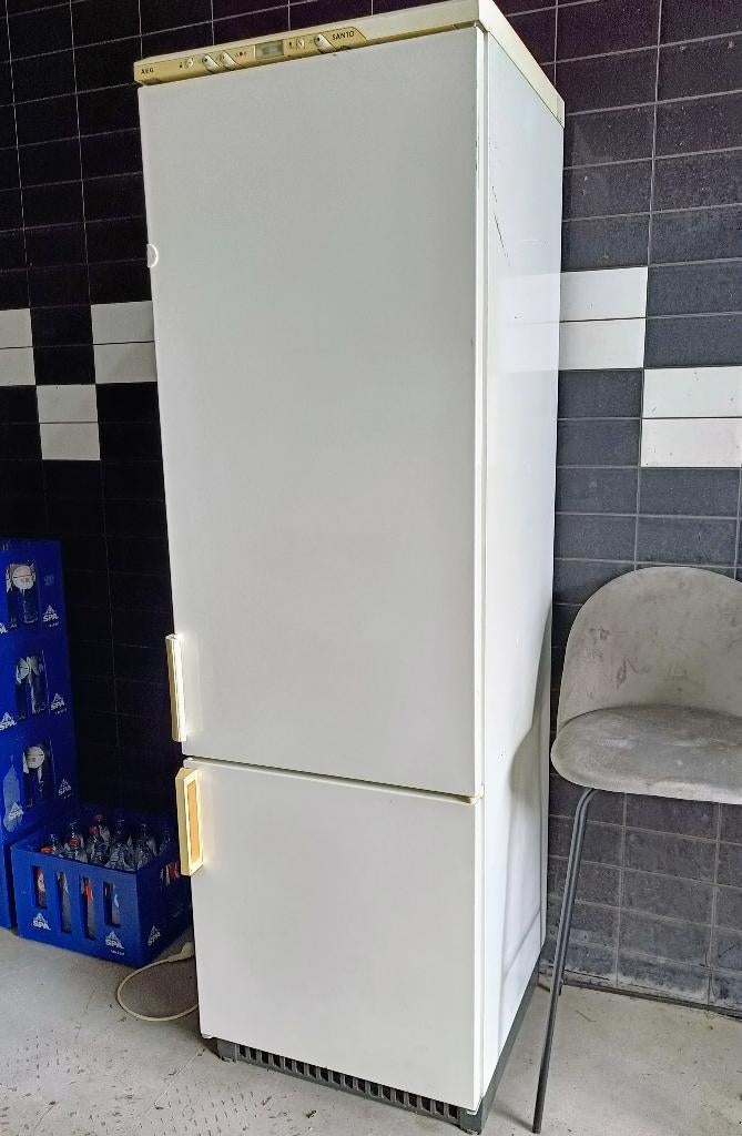 AEG Santo koel-vriescombinatie — werkt perfect, Elektronische apparatuur, Koelkasten en IJskasten, Ophalen, Gebruikt, 200 liter of meer