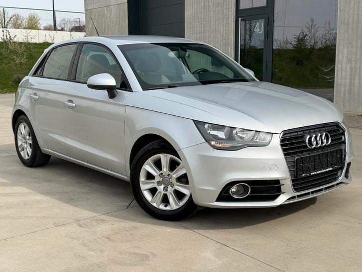 AUDI A1 1.2i Sportback Euro 5/ AIRCO/ NAVI/ PDC/ GEKEURD, Auto's, Audi, Bedrijf, Te koop, A1, ABS, Airbags, Airconditioning, Bluetooth