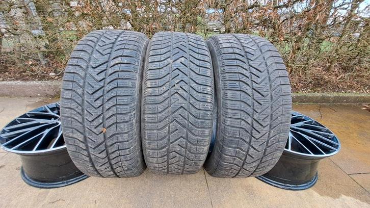 Lot de 3 pneus hiver Pirelli 195/50R16, Autos : Pièces & Accessoires, Pneus & Jantes, Pneu(s), Pneus hiver, 16 pouces, 195 mm