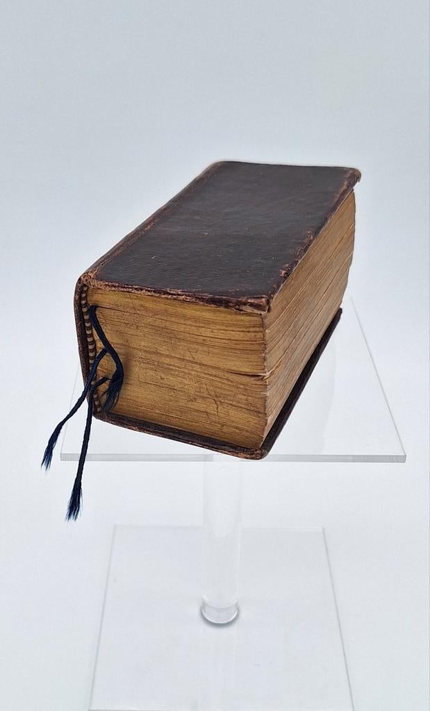 Het Nieuwe Testament - 1834 zakformaat bijbel, Antiek en Kunst, Antiek | Boeken en Manuscripten, Ophalen of Verzenden