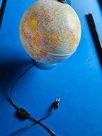 Wereldbol met verlichting, Ophalen