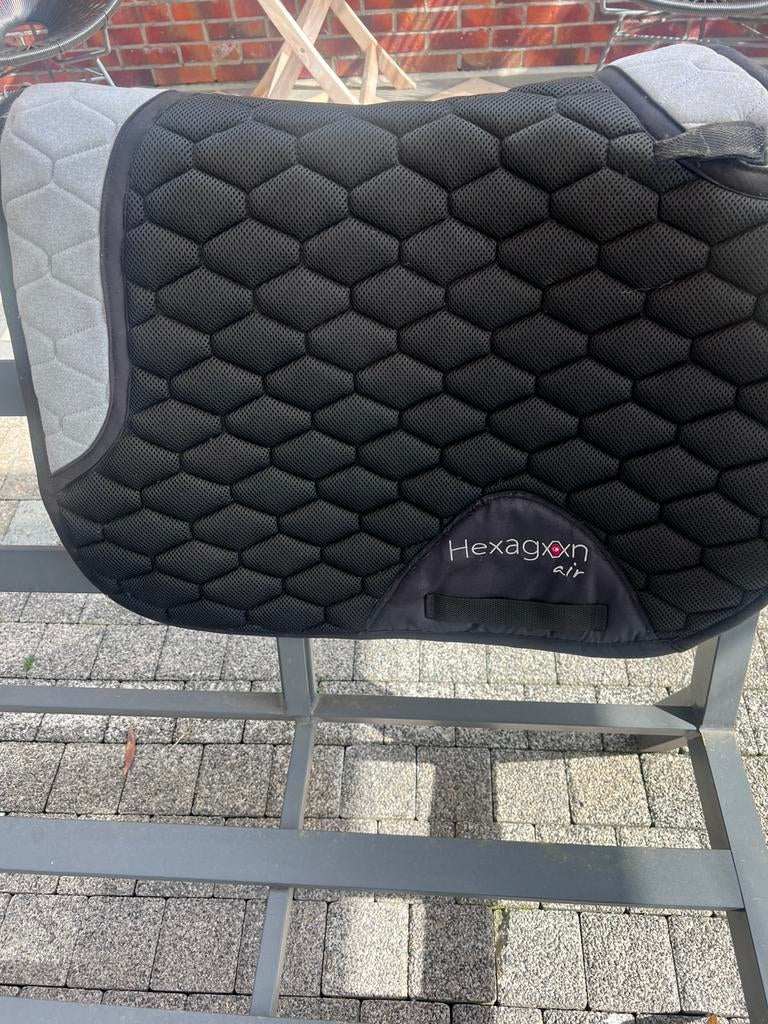 Zadeldek, Dieren en Toebehoren, Ophalen, Zo goed als nieuw