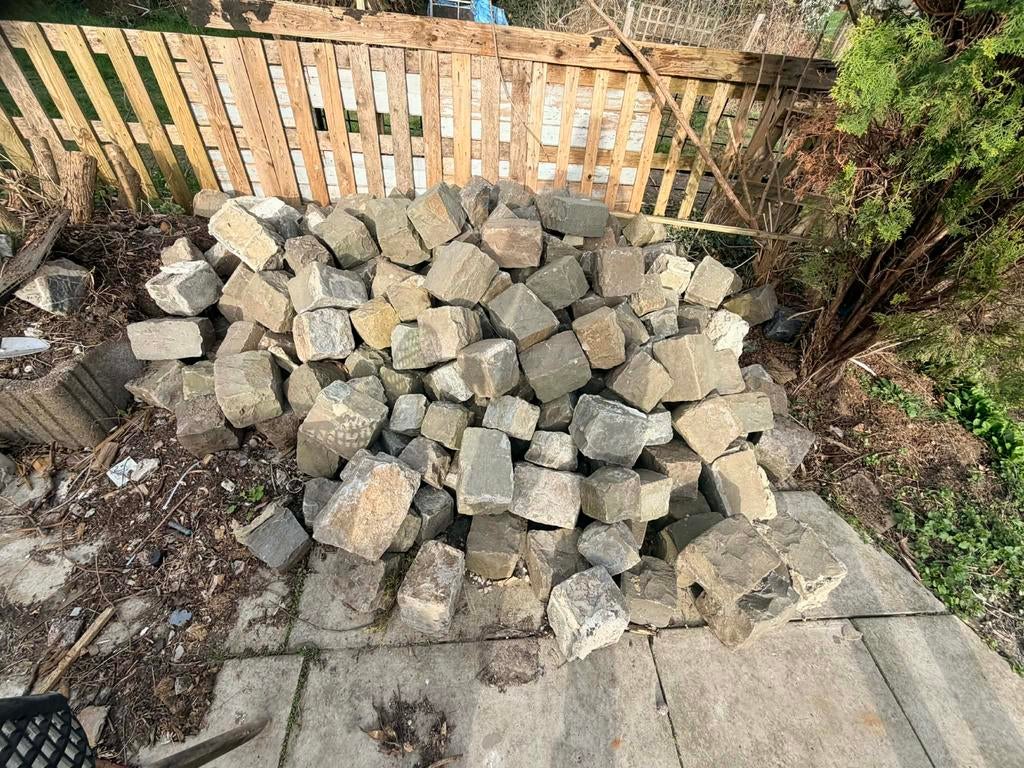 Pavés de rue & moellons, Jardin & Terrasse, Gravier, Rochers & Caillasse, Enlèvement, Utilisé, Autres types