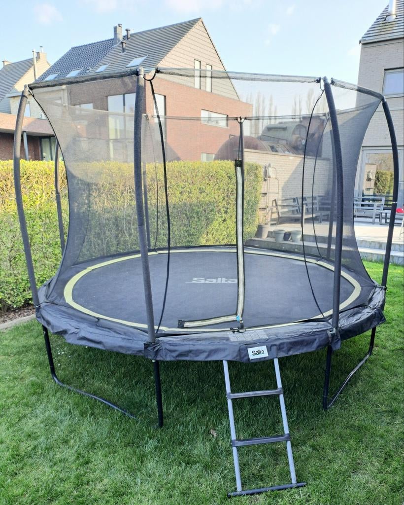 Salta 366 Premium Black trampoline, Kinderen en Baby's, Speelgoed | Buiten | Trampolines, Ophalen of Verzenden, Gebruikt