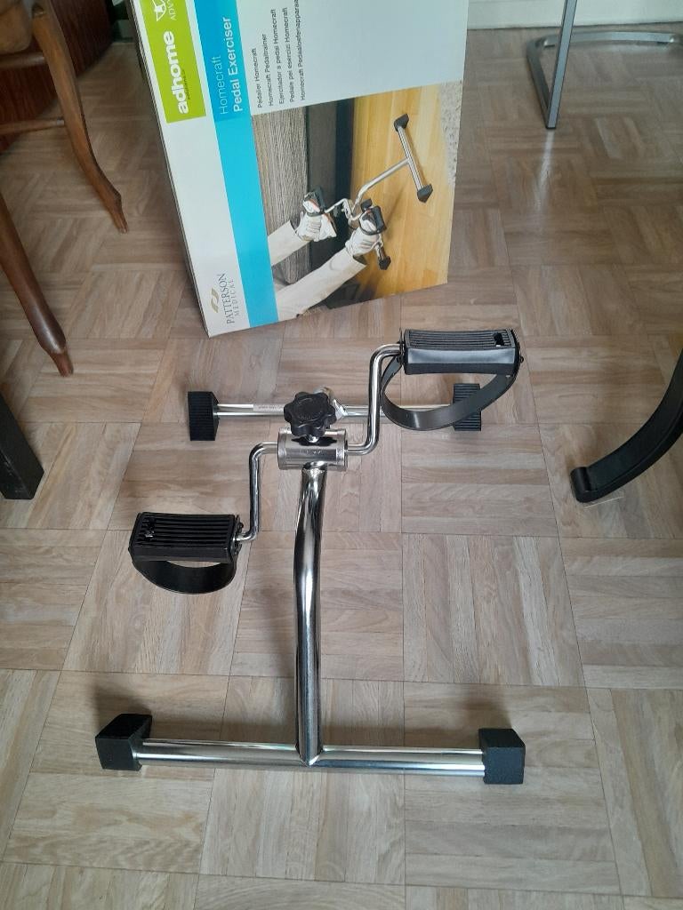 Pedaaloefenapparaat, Sport en Fitness, Ophalen, Zo goed als nieuw, Benen, Overige typen