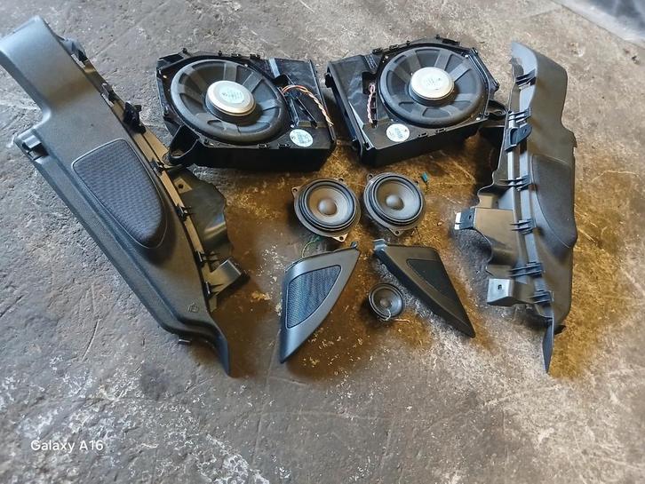 Baffle kit sons option bmw 11 pièces d origine série 1 e81, Autos : Divers, Haut-parleurs voiture, Enlèvement