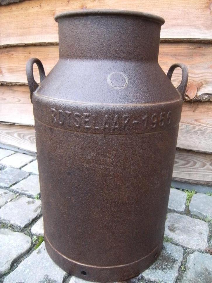 Melkstoop ijzer  50 liter  LACSOONS 1956  ROTSELAAR, Antiek en Kunst, Curiosa en Brocante, Ophalen