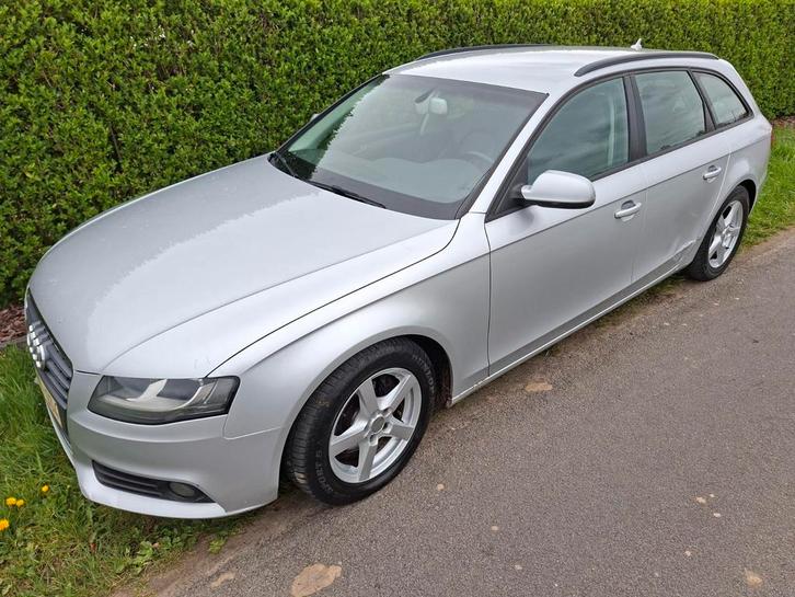 Audi A4 Avant B8 2010 diesel 1968cc - 100kw/136pk - 282.500k, Auto's, Audi, Particulier, A4, Airconditioning, Cruise Control, Radio