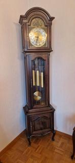 Mooie staande klo, Ophalen