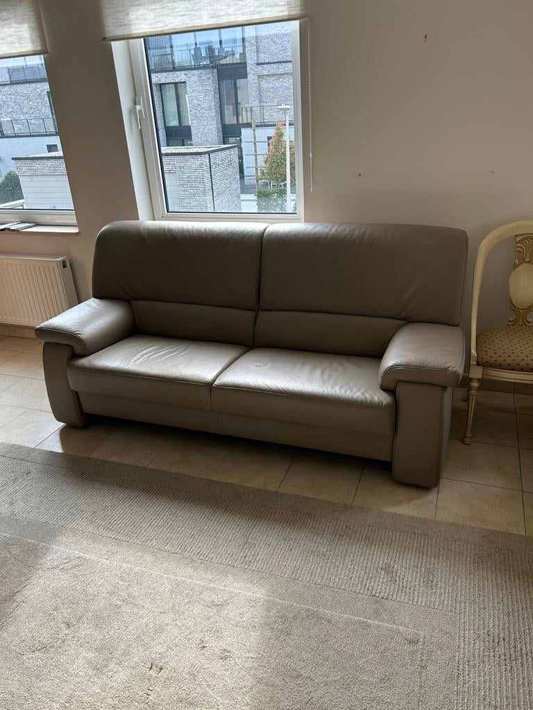 Lederen zetel. Zo goed als nieuw bijna niet gebruikt., Ophalen, Zo goed als nieuw