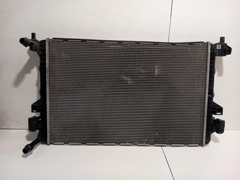 Radiateur Volkswagen Passat, Auto-onderdelen, Motor en Toebehoren, Volkswagen, Gebruikt, Herkomst onderdeel bekend, 12 maanden garantie