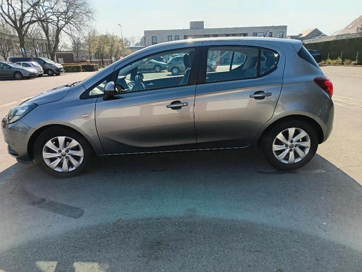 Opel Corsa, Autos, Opel, Particulier, Corsa, Essence, Hatchback, 5 portes, Boîte manuelle, Argent ou Gris, Gris, Tissu