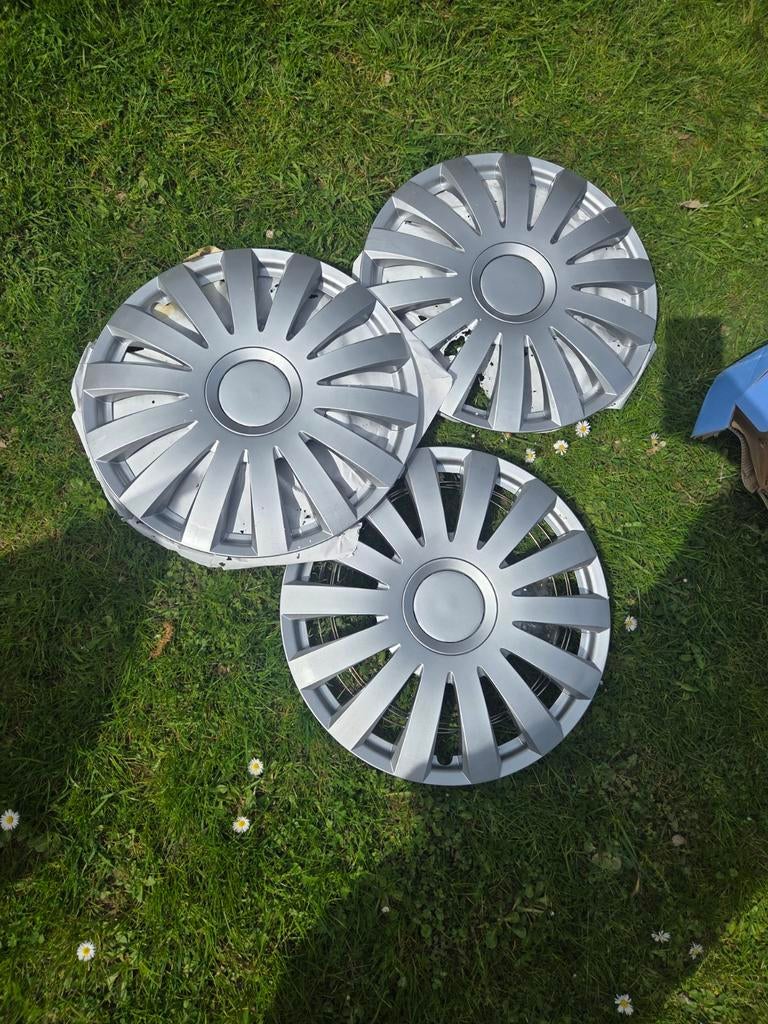Enjoliveurs x3 15 pouces, Autos : Divers, Enjoliveurs, Enlèvement