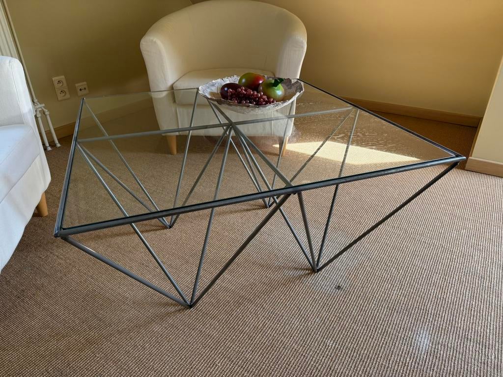 Salontafel in metaal., Ophalen, Zo goed als nieuw